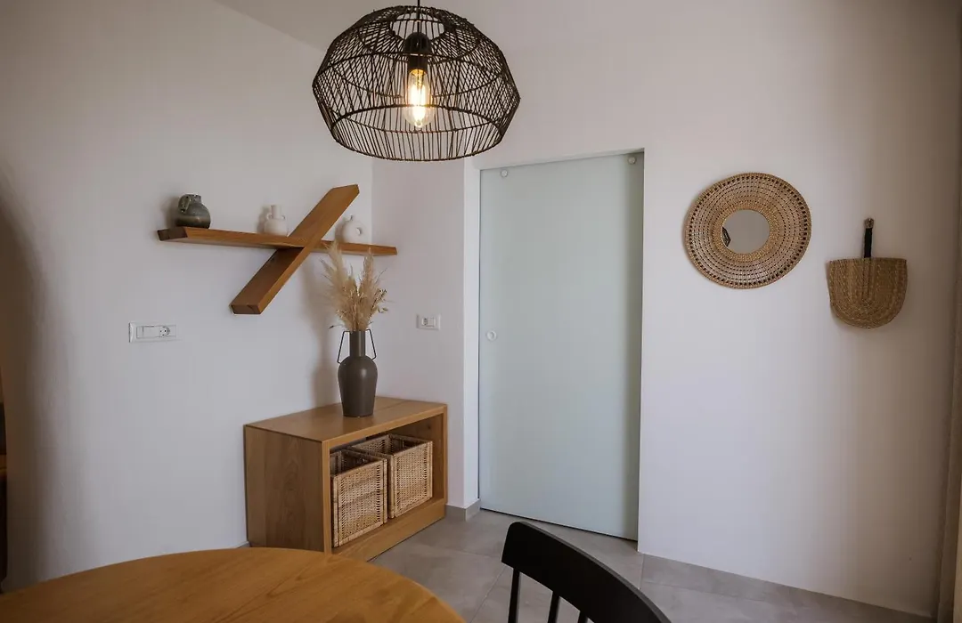 Valery Suites-1